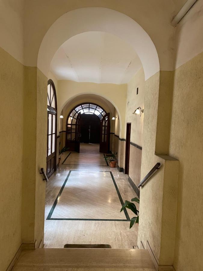 Elegant Apt-Typical Roman Palazzina Pz Alessandria Εξωτερικό φωτογραφία