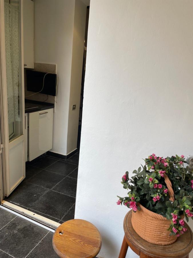 Elegant Apt-Typical Roman Palazzina Pz Alessandria Εξωτερικό φωτογραφία