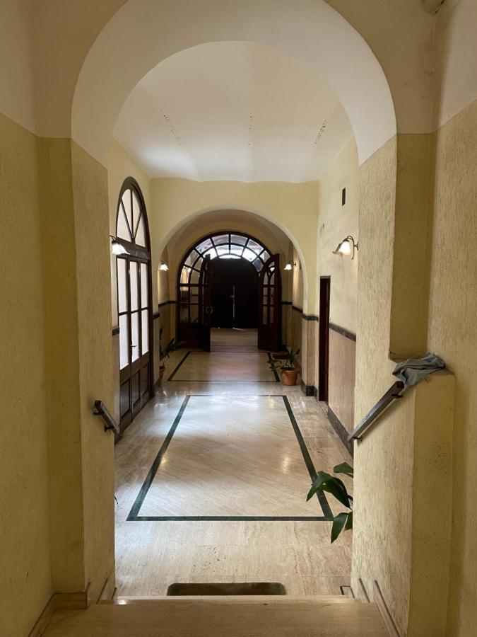 Elegant Apt-Typical Roman Palazzina Pz Alessandria Εξωτερικό φωτογραφία
