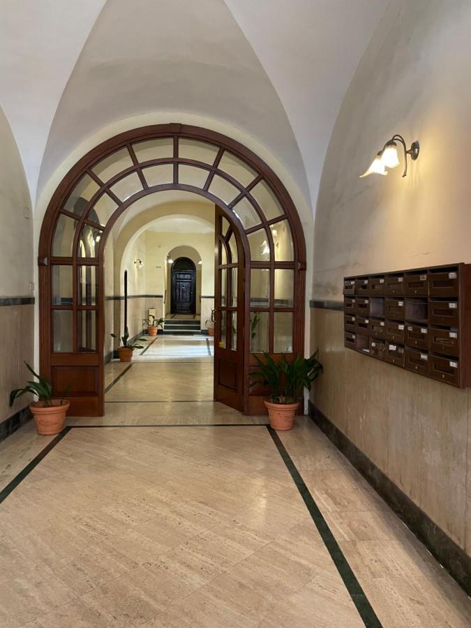 Elegant Apt-Typical Roman Palazzina Pz Alessandria Εξωτερικό φωτογραφία