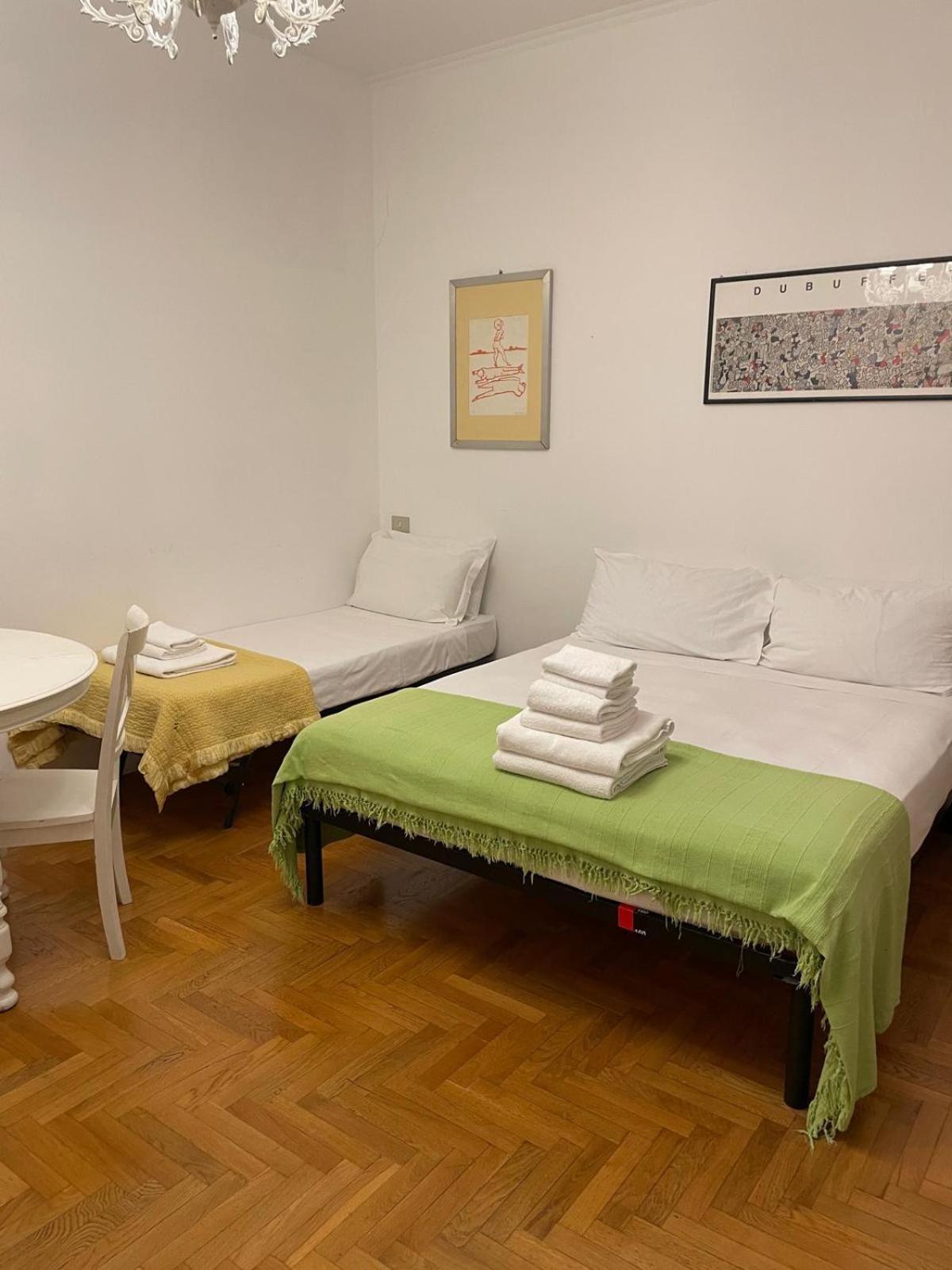 Elegant Apt-Typical Roman Palazzina Pz Alessandria Εξωτερικό φωτογραφία