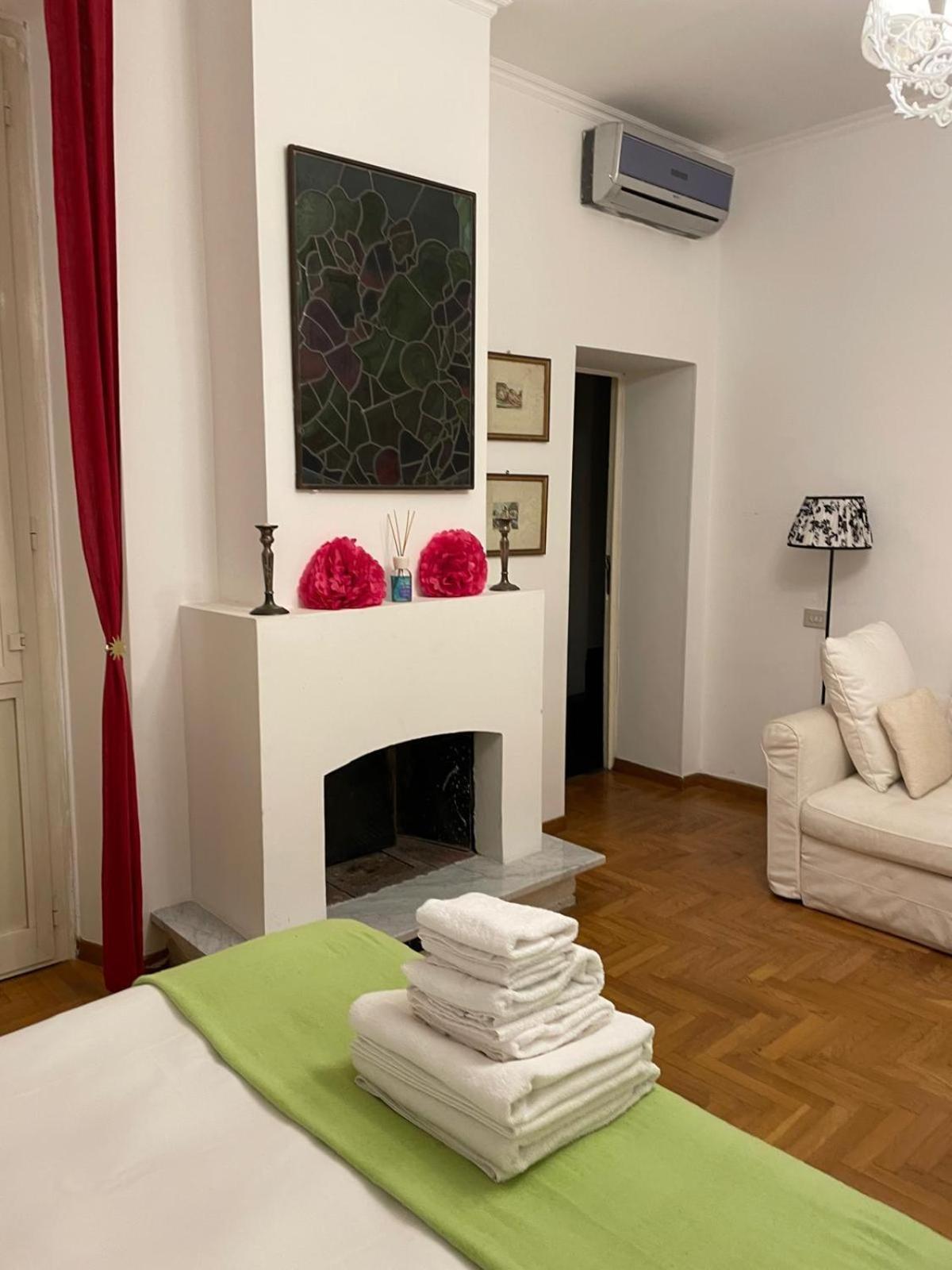 Elegant Apt-Typical Roman Palazzina Pz Alessandria Εξωτερικό φωτογραφία